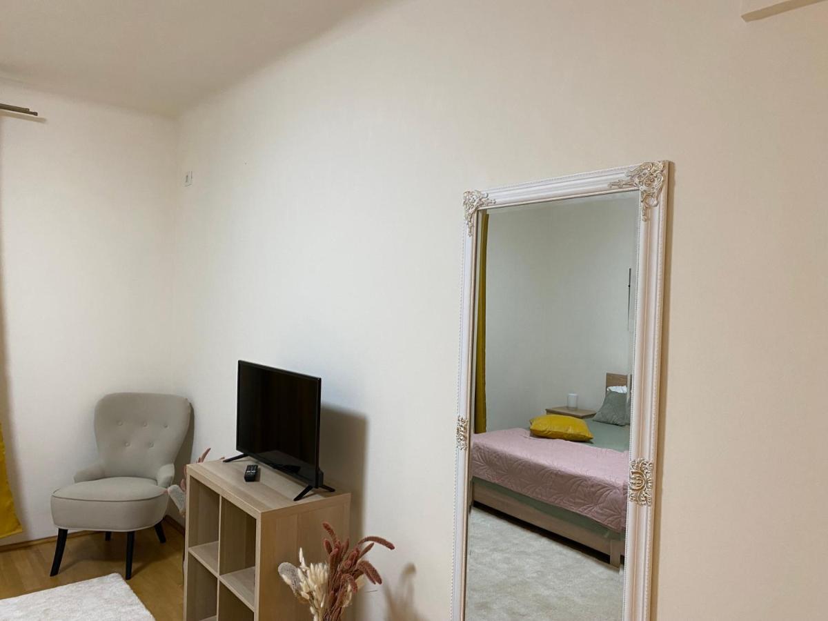 Downtown Apartment Boutique Green Garden Unirii Bucharest Exterior photo
